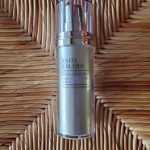 ESTEE LAUDER PERFECTIONIST PRO PEEL